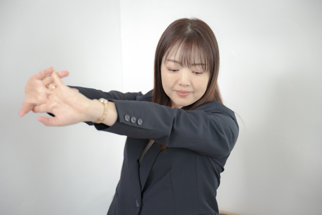 姿勢が直らないまま時間が過ぎていくとき